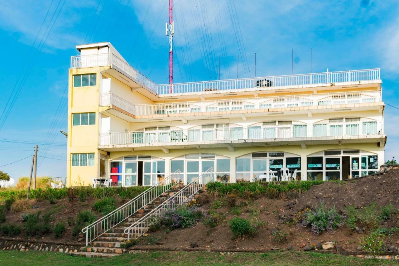 Sunrise Apartments Hotel Fort Portal Esterno foto