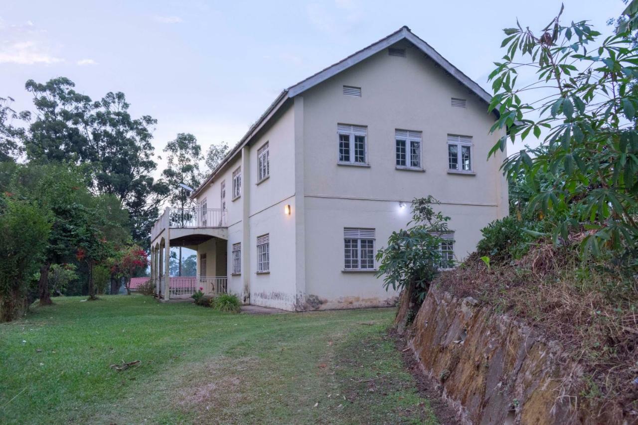 Sunrise Apartments Hotel Fort Portal Esterno foto